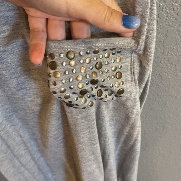 Tank top EUC - Picture 2 of 4